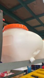 ถังพ่นยา รุ่น 767 ถังพ่นปุ๋ย รุ่น 3WF ขนาด 25 ลิตร และ 26 ลิตร ถังเปล่า (เฉพาะถัง) อะไหล่ทดแทน ถังพ่นยา ถังพ่นปุ๋ย อะไหล่ ถังหนา พลาสติกอย่างดี