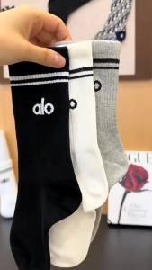 Alo Socks Cotton Mid-Height Yoga Socks Four Seasons Sports Socks Fitness Running Basketball Socks Casual Stockings
