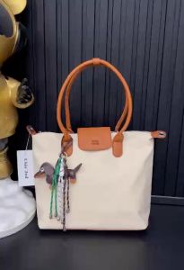 Túi Tote CHl02 Chính Hãng kèm Charm Form Túi Trẻ Trung Size 36cm (Auth tuồn)