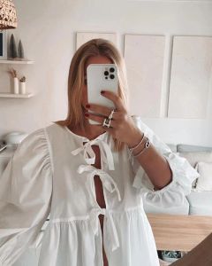 เสื้อแขนยาวมีสไตล์ผูกคอลูกเรือสำหรับผู้หญิง - GY25070