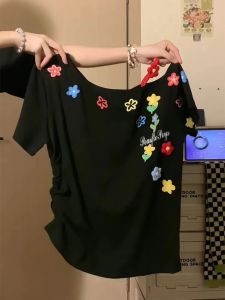 เสื้อยืดแขนสั้นผู้หญิง ลายดอกไม้ สไตล์หวานและเผ็ดร้อน ทรงหลวม คอเหลี่ยม ผ้าฝ้าย ฤดูร้อน 2025 สำหรับเด็กสาว