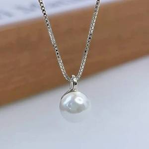 Huitan Elegant Women Imitation Pearl Pendant Necklace for Wedding Engagement Fashion Female Accessories Versatile Party Jewelry