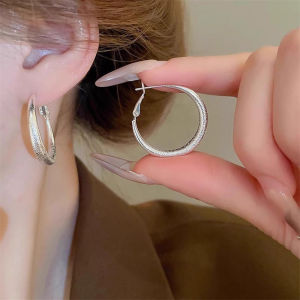 Elegant Fashionable Hoop Earrings 2025 New Popular High-End Commute Versatile Cool Style Ear Jewelry Ear Clips