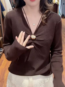 UYFY | Caramel V-neck Knitted Long Sleeve T-shirt Womens Fashionable Elegant Age-defying Plus Size Top Premium Quality Autumn New Arrival