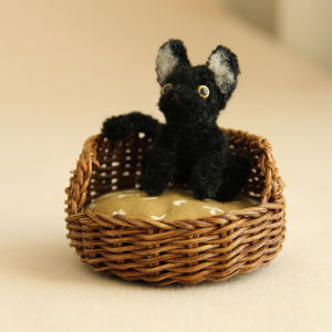 1:12 Miniature Realistic Handmade Rattan Dark-Colored Cat Bed with Twisted Sticks for Kittens Suitable for Bjd Ob11 Dollhouse Home Decor
