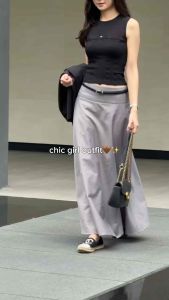 STUDIO UNKNOWN - Veda Long Flared Skirt กระโปรงยาวบานขอบเอวหนา