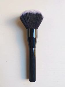 1PC Extra Large Flame Loose Powder Brush Black Wooden Handle Blush Brush Large Size Single Makeup Brush Premium Cosmetic Brush