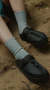 KHANS - Sandal Mule Slip On Casual Pria Wanita - Forest Black