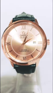 Đồng hồ OMG Nam Side lớn 40mm .Vỏ thép mạ vàng .Mặt đá saphia Máy pin nhật Dây da đen .Hàng mới 100%