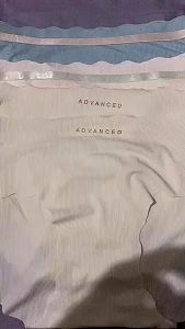 Rivern (CD-1002) CD Fashion wanita One Piece Mulus Es Sutra Celana Briefs Elastis Seamless Mid Waist (Pengiriman Cepat)