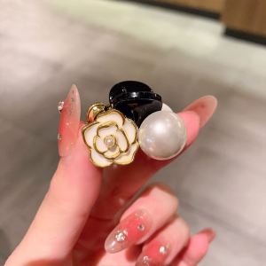 Charming Amoy Original Design Mountain Tea Flower Pearl Clip-On Hair Accessories for Women Short Hair Half Tied Hairpin