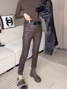 Matte High Waist Fleece Lined Coated Leather Pants Womens Tight Pencil Pants Autumn Winter Outerwear Slim Fit Base Layer Pants