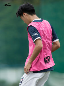 UCAN Rick เสื้อฝึกซ้อมฟุตบอลสําหรับเด็กผู้ใหญ่ชุดทีมหมายเลข Divider ชุดกีฬาสําหรับผู้ที่ชื่นชอบฟิตเนสและโยคะ