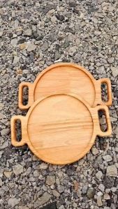 ถาดเสิร์ฟไม้ แบบกลม มีหูจับ ถาดเสริฟอาหาร ถาดไม้แบบกลมอเนกประสงค์ ถาดไม้ งานไม้แฮนด์เมด ทำจากไม้ยางพารา  เกรด AA อย่างดี หนา 20 มิล