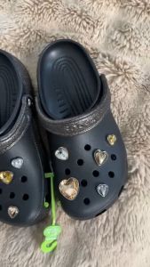 Crocs Classic Heart Clog - Black / Gold US6 / US7