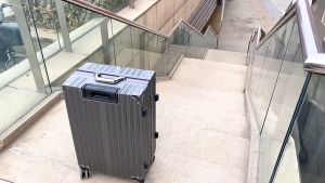 《SG STOCK》Aluminum alloy frame 20 26 28 cabin luggage Universal wheels durable Password suitcase trolley case