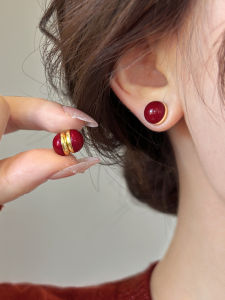 Magnetic Design Pure Silver Clip-On Earrings Red Womens Fashion Jewelry No Piercing Required Elegant Circular Ear Cuffs