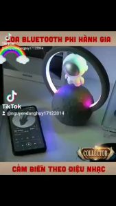 Loa Bluetooth Phi Hành Gia Kết Hợp Đèn Led Thay Đổi Theo NhạcBass Cực Mạnh Kết Hợp Đèn Ngủ Led RGB.