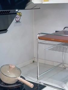 Vintage Style Thickened Kitchen Appliance Storage Rack