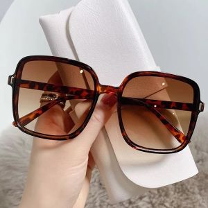 kacamata wanita over size kotak anti uv