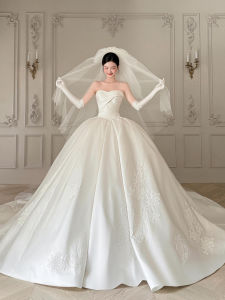 Elegant Simple French Backless Wedding Dress 2025 New Style Satin Surface Maternity Bridal Gown with Train for Pregnant Brides