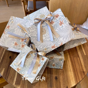 🎁3ไซส์! ถุงของขวัญลายดอกไม้เรียบหรู 🌸ริบบิ้น2สีทอง-เงิน แถมฟรี! งานแต่งงาน-บริษัท กระดาษเกรดA ส่งด่วน