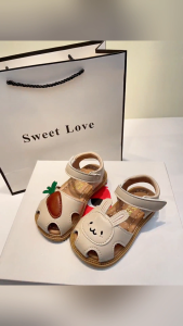 0 - 5 Tahun Sandal Anak Perempuan Kelinci Yang Indah Bayi Kulit Sandal Sepatu Anak Anak Import Lucu Wortel Anti-Tabrakan Nyaman Lembut Sepatu Anak Cewek Kids