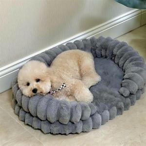 Soft Rabbit Fur Pet Bed Mat for Small Dogs And Cats Cool Proof Warm in Winter round Shape Open Design Large And Medium Dogs