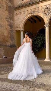 A-line wedding dress Oregano Transformer wedding dress Detachable train wedding dress Square-neck wedding dressSleeveless wedding dress