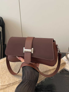 Fashionable French Bread Bag Womens Crossbody Bag Versatile Single Shoulder Bag Underarm Bag Soft Leather Casual Simple Style