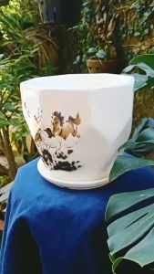 Bình gốm nhập khẩu cao cấp Đài Loan họa tiết MÃ ĐÁO THÀNH CÔNG nước men mịn đế dĩa chống tràn nước sản phẩm phong thủy tài lộc