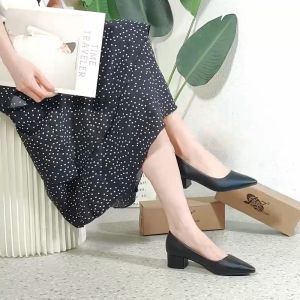 1 INCH Glossy/Ganmosa/Leather Close Toe Heels for Women