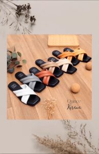 QUINCE Kirana Sandals Wanita