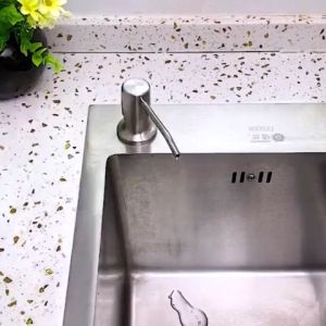 ขวดปั๊มใส่น้ำยาล้างจาน สบู่เหลว ขวดน้ำยาล้างจาน ขวดจ่ายน้ำยาล้างจาน หัวจ่ายที่มีมาให้ในตัวสามารถติดตั้งกับซิงก์ โดยผู้ผลิตจากประเทศไทย