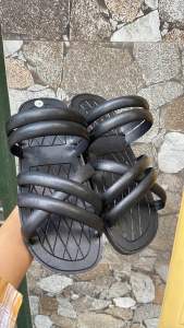 Dép cao su Bác Hồ làm từ lốp xecao su nguyên khối siêu bền thiết kế mặt khứa trống trơn trượt