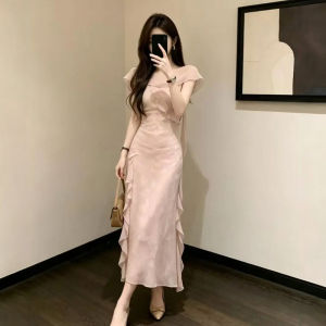 SUSIEYUAN | Đầm Màu Hồng Có Nếp Gợn Sóng Hoa Văn
