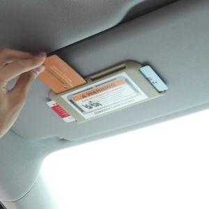 ที่ใส่การ์ดบังแดดในรถยนต์ กล่องใส่การ์ดภายในรถยนต์ กล่องเก็บการ์ด อเนกประสงค์ สำหรับแผงหน้าปัดและประตู