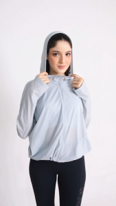 Gen Active Jaket Olahraga Wanita Fit Body Jaket Sport Outdoor Hoodie Running Lari Gym Fitness