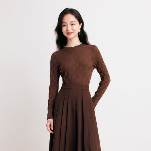 Koradior | Slim Fitting Long Sleeve Wool Sweater Comfortable Stylish