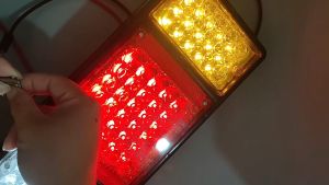 Lampu Belakang Truk 24 Volt 12volt Sangat Terang Lampu Led Rem Truk Variasi Universal 1Pasang