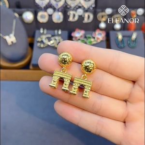Bông tai nữ chuôi bạc 925 Eleanor Accessories khuyên tai họa tiết Khải Hoàn Môn phong cách cổ điển phụ kiện trang sức 5487