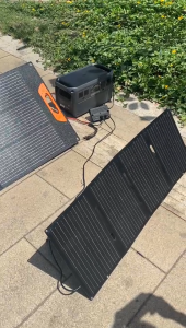 LairtPow 100W/200W solar panel  solar charger 23% High Efficiency 太阳能板 Foldable IP68 PV Charging for power station jackery / bluetti / ecoflow / Segway