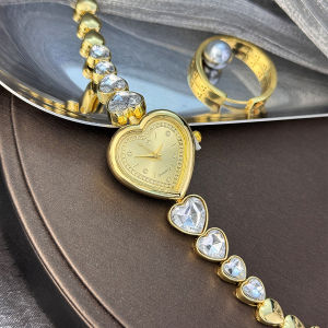 นาฬิกาประดับเพชรรูปหัวใจสำหรับผู้หญิงสร้อยข้อมือปรับได้กันน้ำได้ทุกวันนาฬิกาแฟชั่นใหม่นาฬิกาผู้หญิง