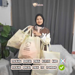 ISTANA BONEKA Handle Bag / Tas Spunbond / Goodie Bag Istana Boneka