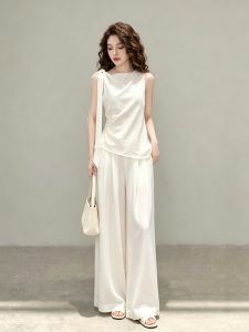 Youthful Loose and Elegant White Outfit Set for Summer