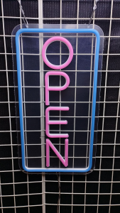 ป้ายไฟนีออนตัวอักษร "OPEN" สีชมพู-ฟ้า ขนาด 42x23x1.5cm สำหรับตกแต่งหน้าร้าน ช่องส่งไฟ 100-240V
