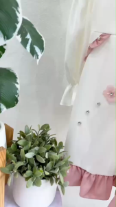 เดรสทรงเปิดไหล่ติดดอกชมพู TT15119