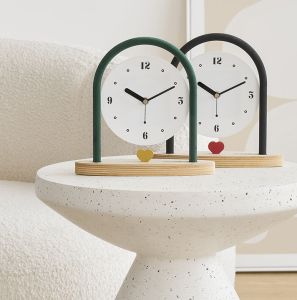 Minimalist Nordic Series Desk Clock Hot Sale Home Living Room Simple and Fashion Mute Clock Creative Vintage Art Decorations 21.6x22cm