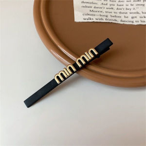 กิ๊บติดผมสไตล์ฤดูร้อน 2025 สำหรับเด็กผู้หญิง กิ๊บติดผมแบบมินิมอลที่ทำจากโลหะผสม ทองแดง ทองคำ ดีไซน์เก๋ไก๋และหรูหรา