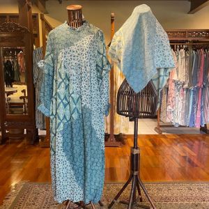 Sahila Set Dress Viscos + Jilbab by Dian Pelangi LIMITED EDITION Setelan Busana Muslim Baju Maxi Gamis Abaya Gaun Pesta Pernikahan Kondangan Lebaran Casual Formal Wanita Cantik Anggun Modis Modern Simple Elegan Mewah Model Terbaru Motif Batik Kekinian